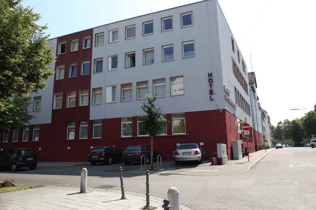 Hotel Am Charlottenplatz Esslingen am Neckar Exterior photo